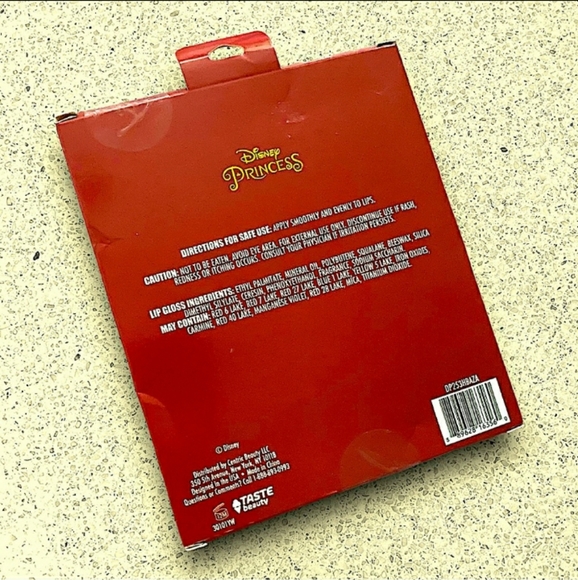 Disney Princess Belle Lip Gloss Set - Picture 3 of 4